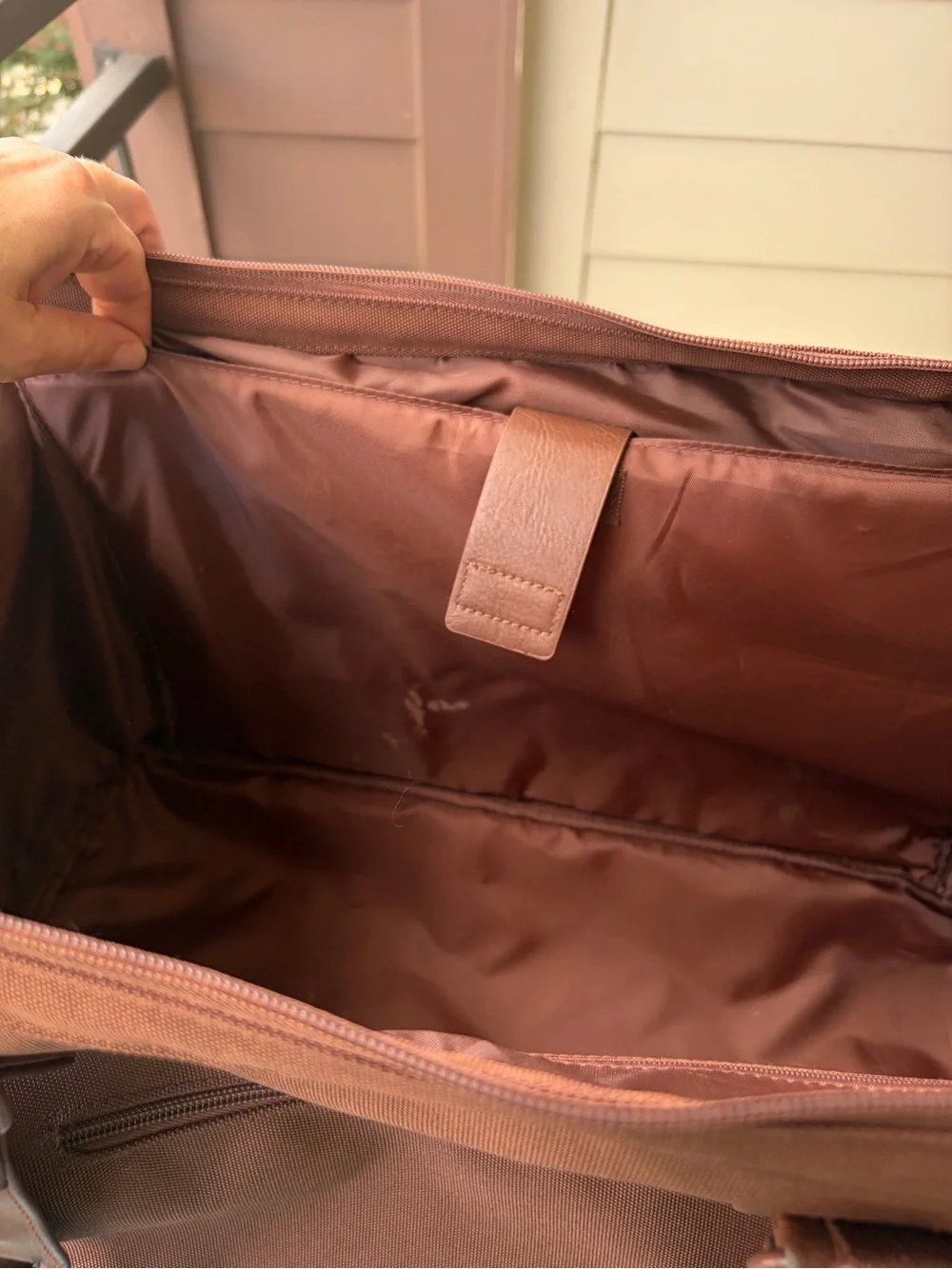 BEIS weekend bag